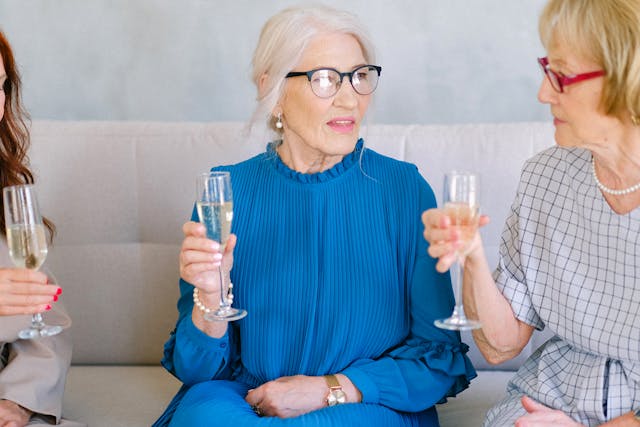 5 essential tips for planning a surprise retirement party
