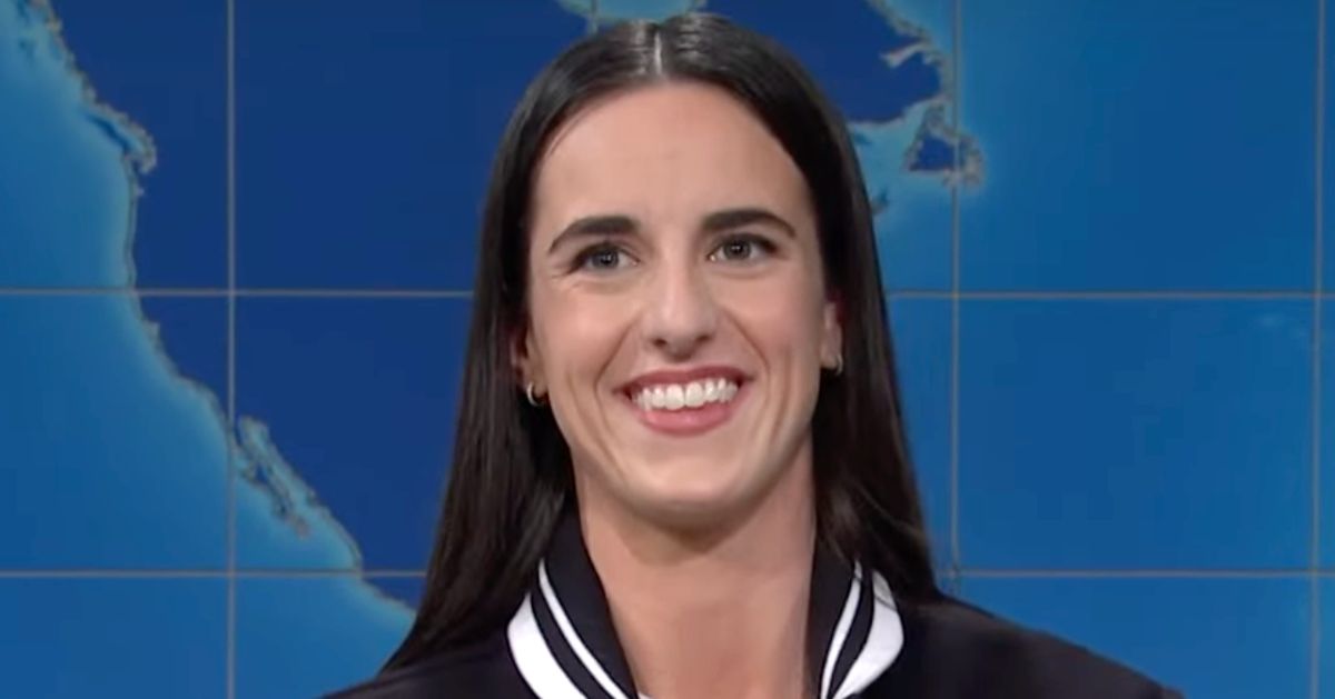 Caitlin Clark Takes Down Michael Che Over His Women's Sports Activities During 'Weekend Update'