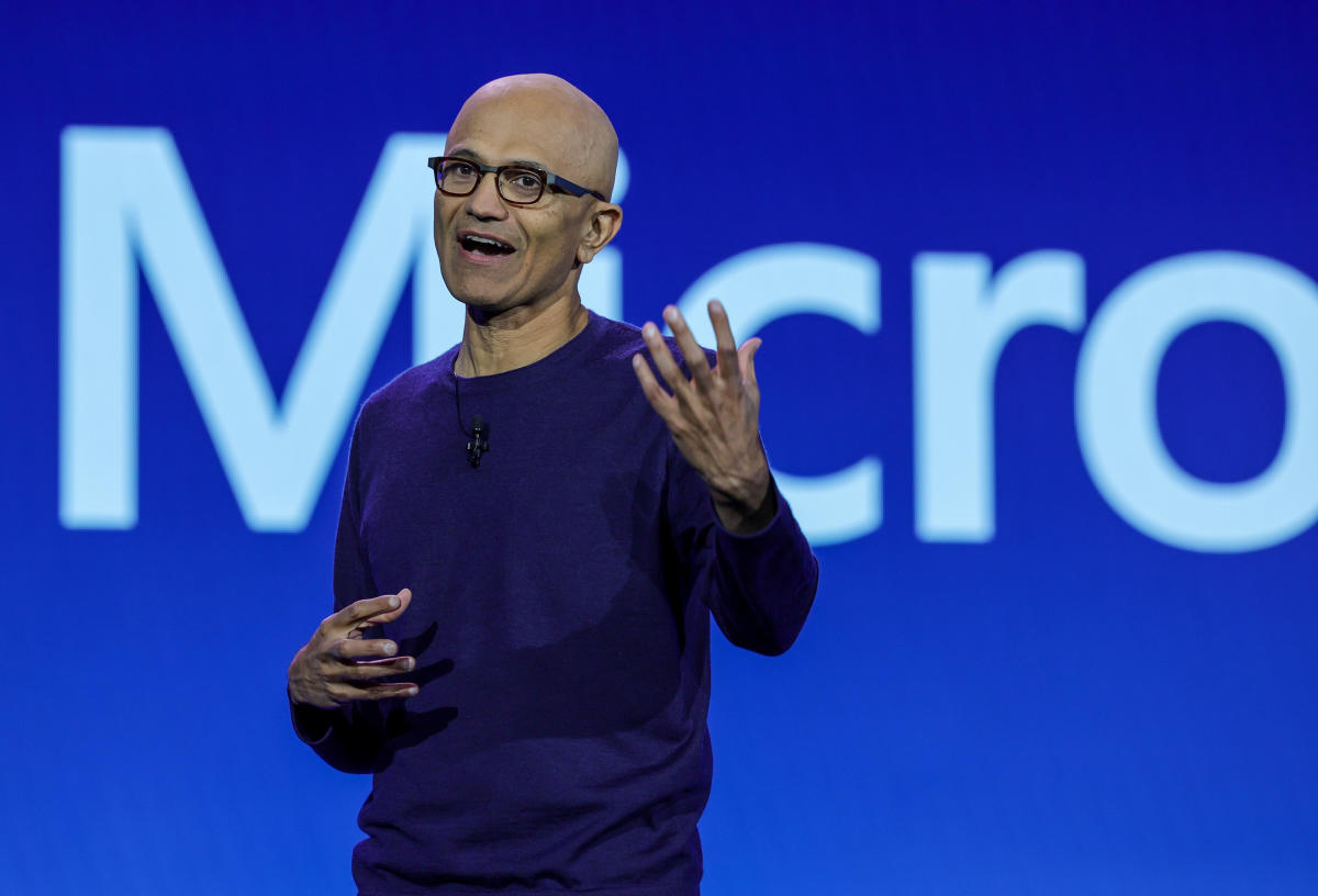 Microsoft beats both the top and bottom lines of the third quarter in cloud strength