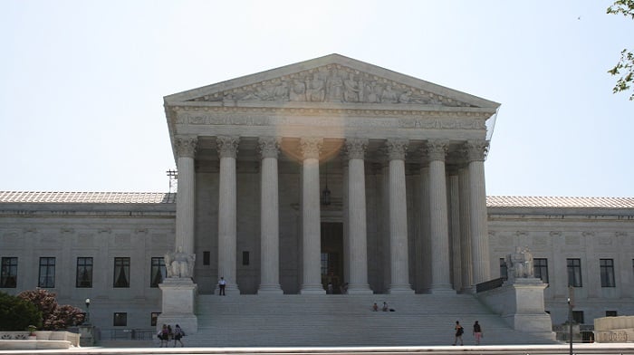 Supreme Court indefinitely blocks Texas from enforcing border laws