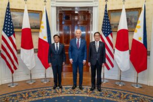 The US will set up an economic corridor on the Philippine main island with the help of Japan