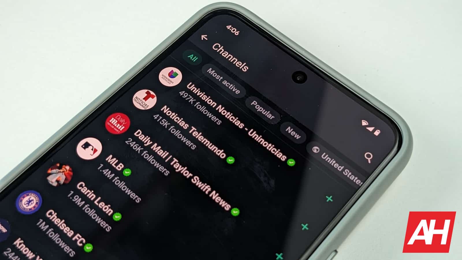 Featured image for WhatsApp Communities may soon support event creation