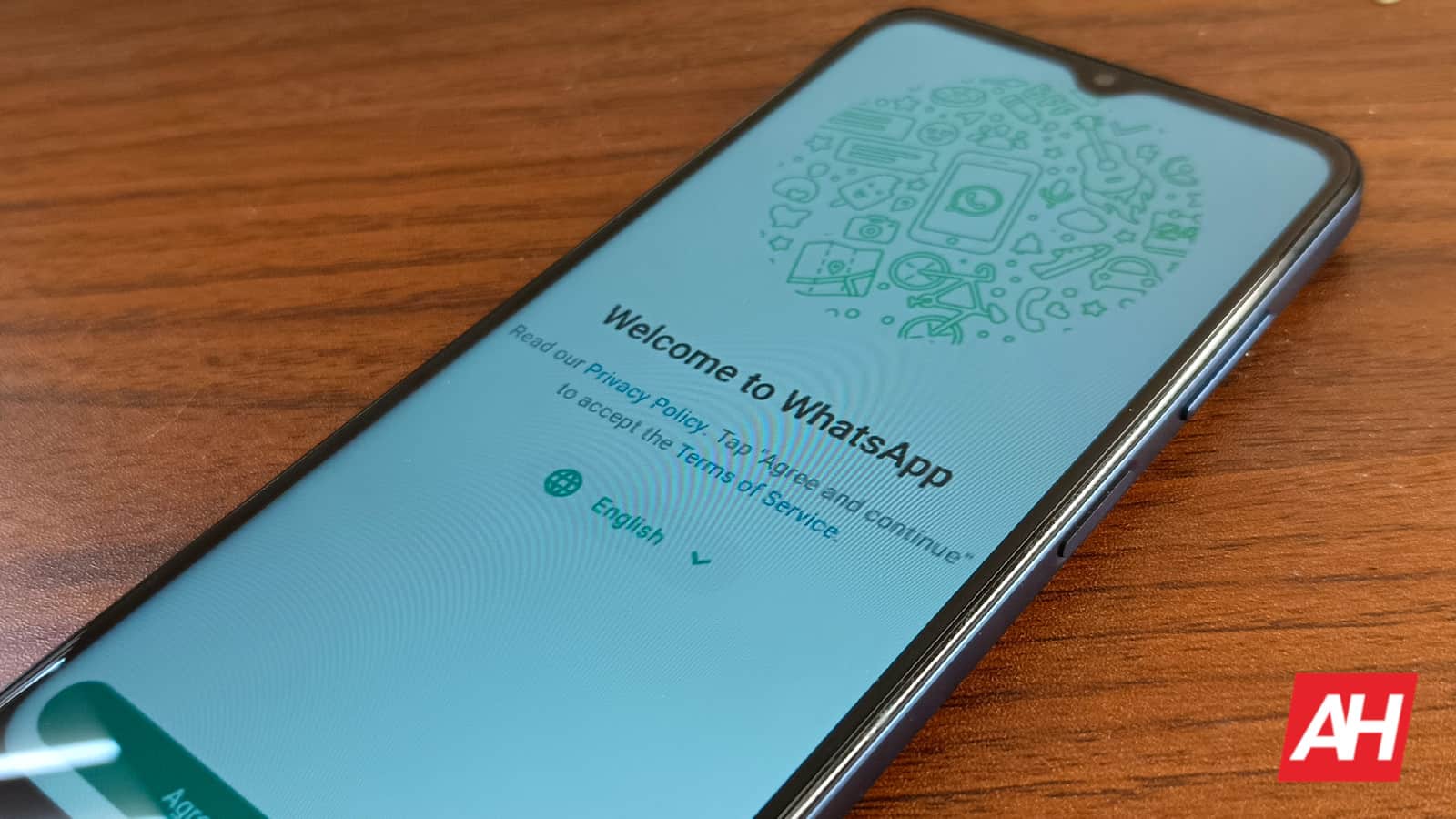 Featured image for WhatsApp is testing status update notifications