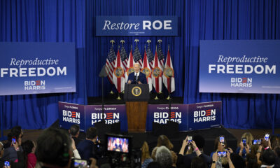 President Joe Biden spreekt op 23 april over reproductieve vrijheid op Hillsborough Community College in Tampa, Florida.