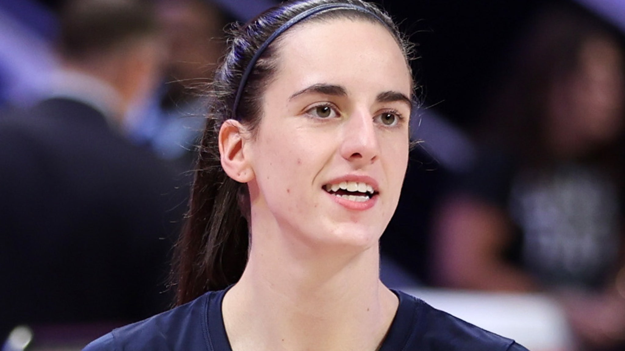 Caitlin Clark wows sellout crowd at WNBA preseason opener