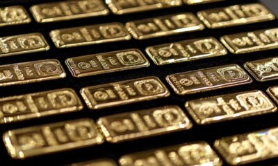 Gold hits record highs on hopes of Fed rate cuts and rising demand for ports