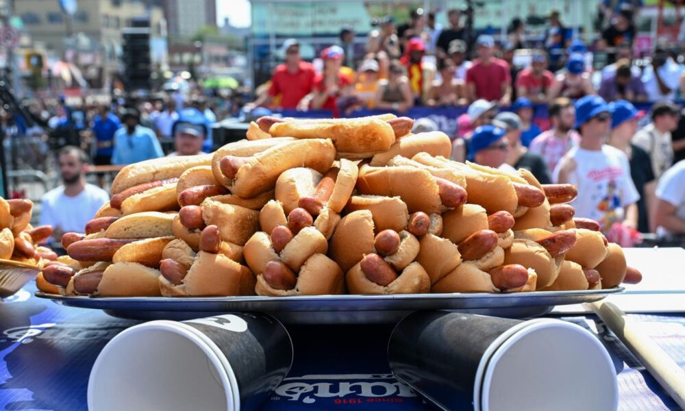 Peak hot dog season has started on Memorial Day, here are the health concerns
