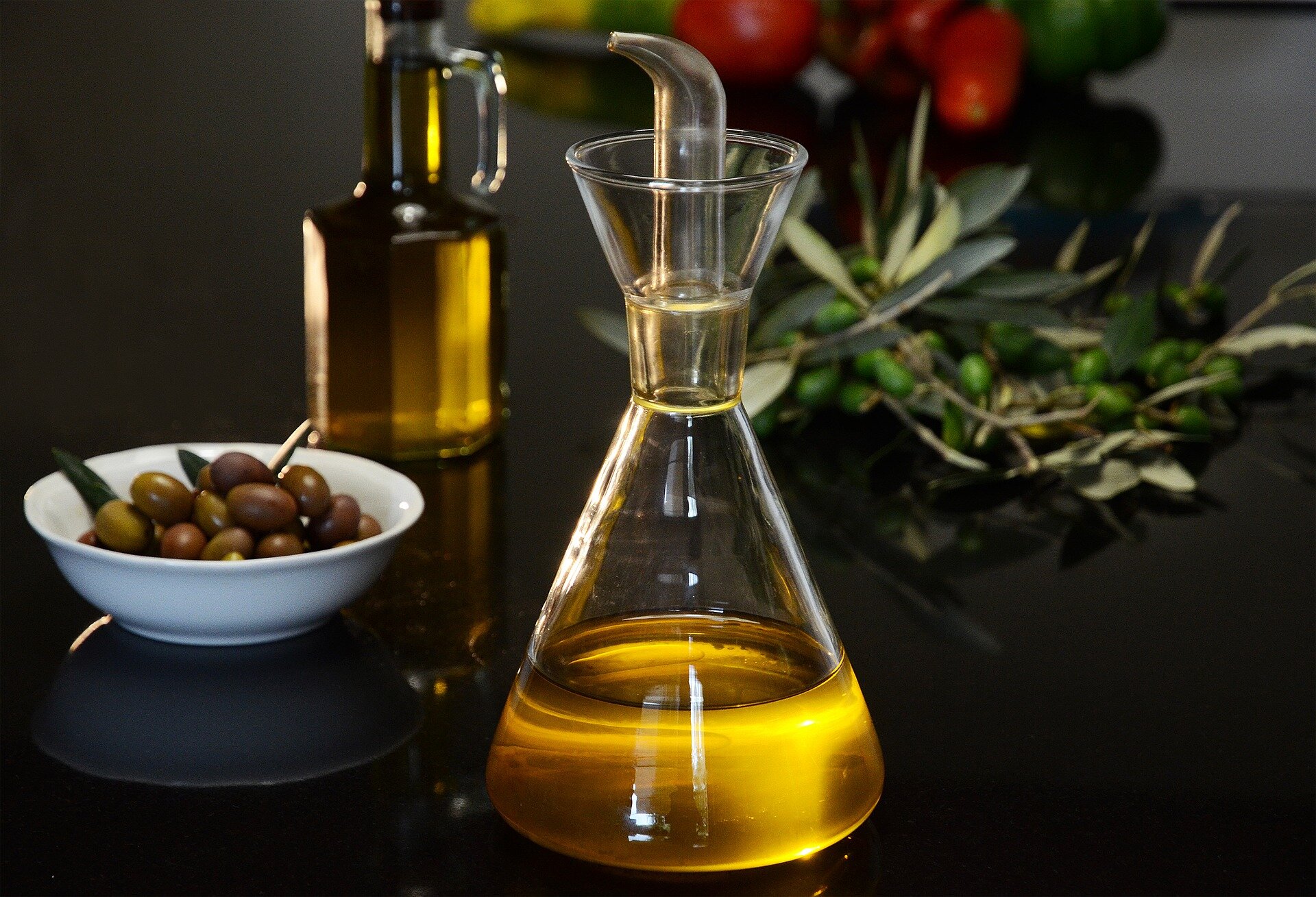 Research shows that daily consumption of olive oil reduces the risk of developing dementia