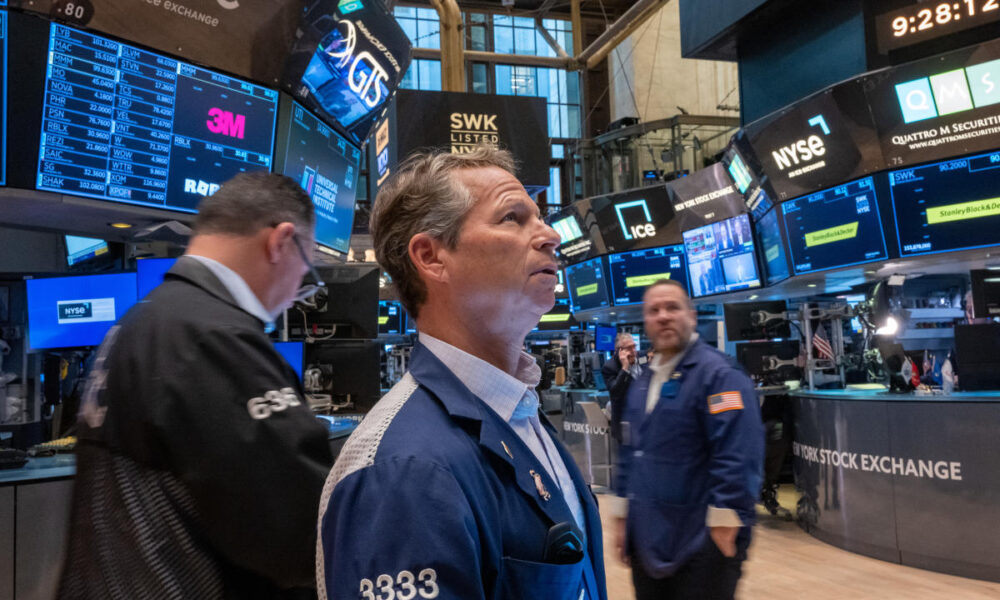 Stocks fall as Treasuries face $44 billion selloff: Markets align