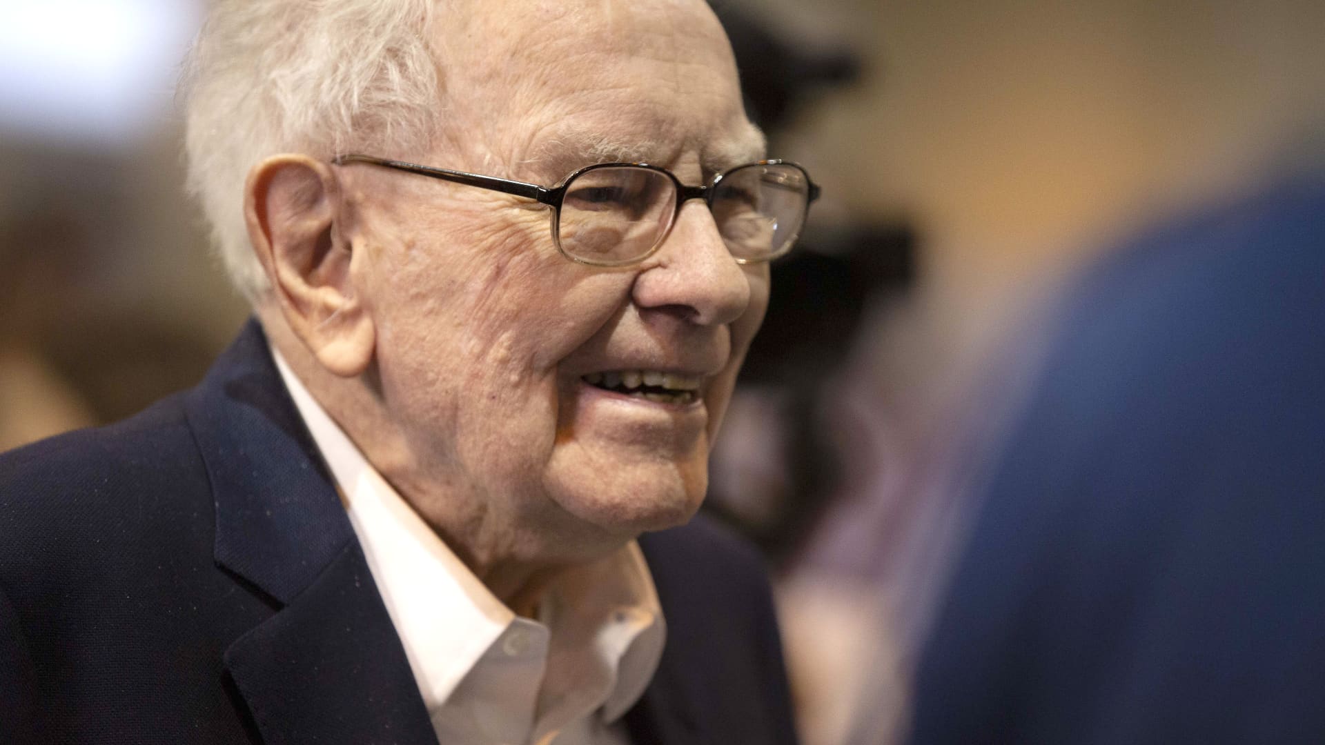 Warren Buffett says Berkshire Hathaway is considering an investment in Canada