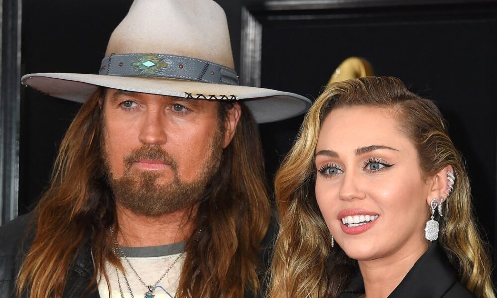 Billy Ray Cyrus sends love to Miley Cyrus amid family drama