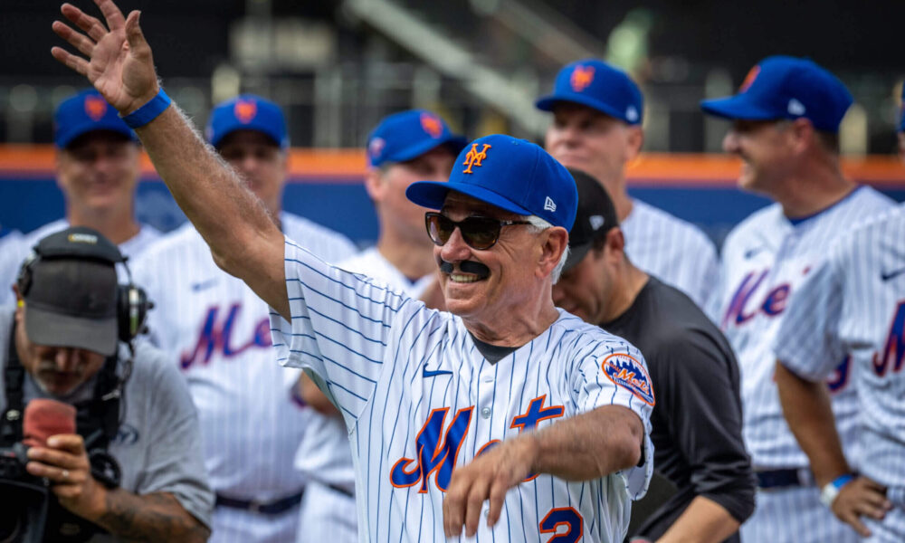 Bobby Valentine, Orel Hershiser, the Mets and a hilarious disguise 25 years ago