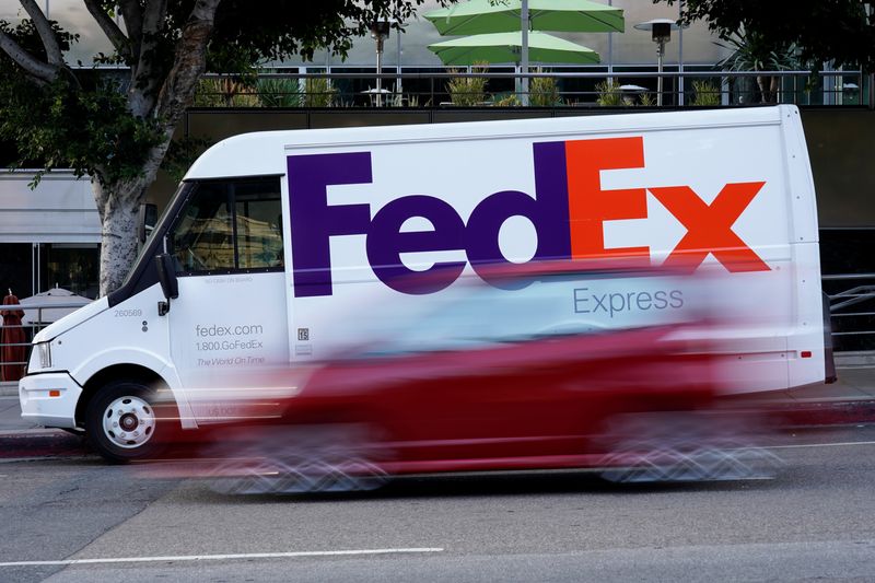 FedEx expects fiscal 2025 profit just above Wall St target;  stocks rise
