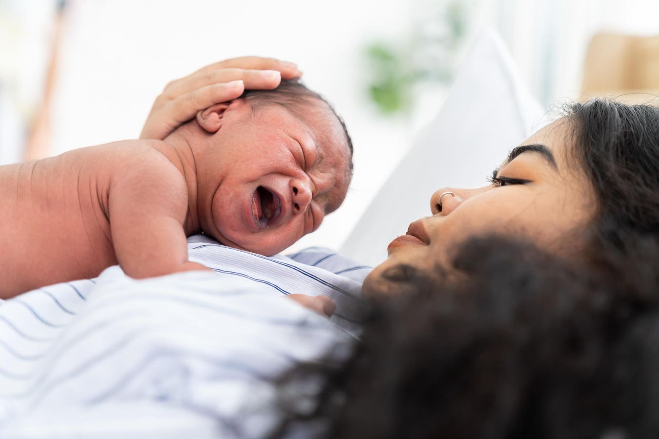 Health body 'deeply concerned' about racism in English maternity wards