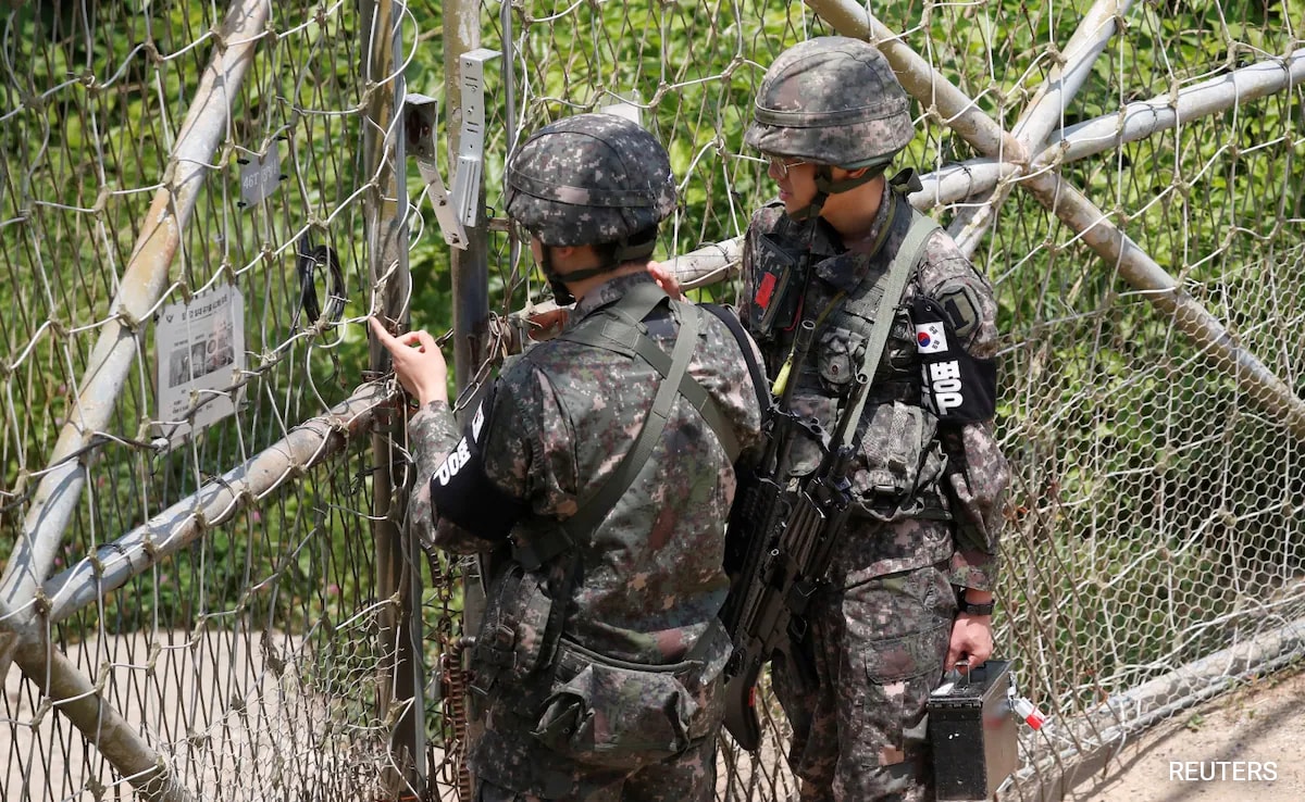 South Korea fires warning shots after North Korean soldiers briefly cross the border