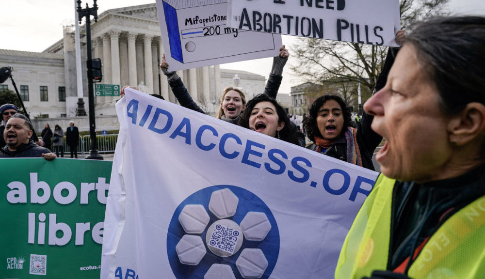The Supreme Court allows mailed mifepristone abortion pills