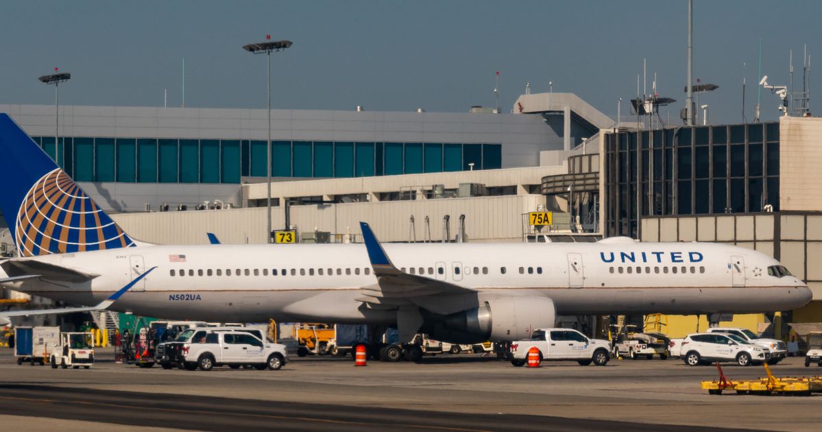 Boeing 757 loses wheel during takeoff at LAX