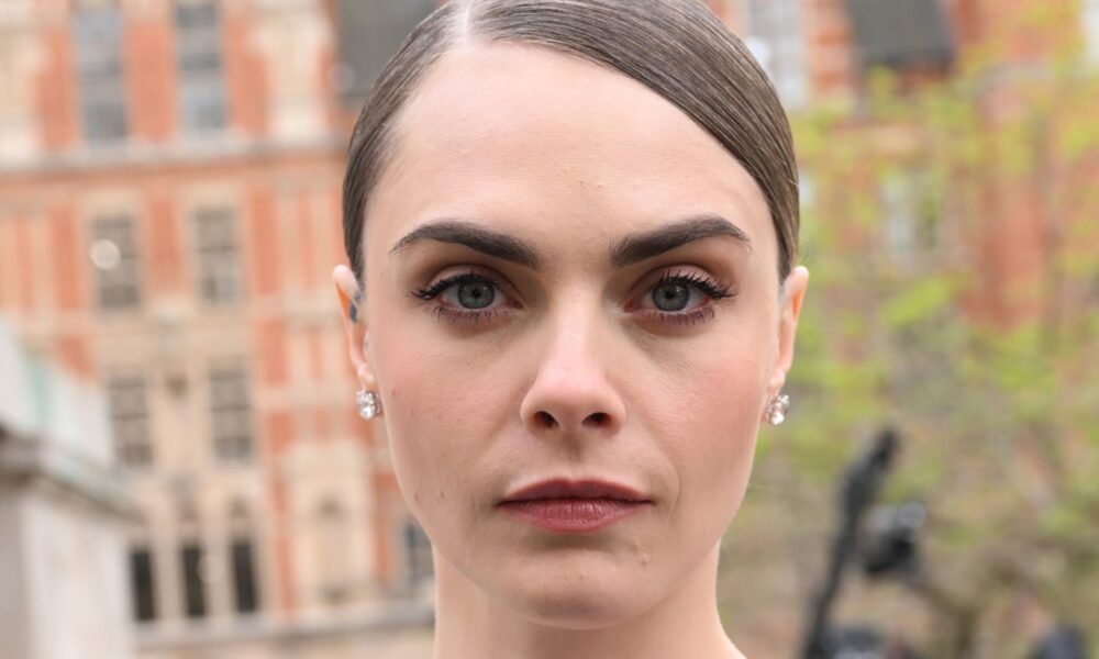 Cara Delevingne says a house fire would have left her panicking if she hadn't been sober
