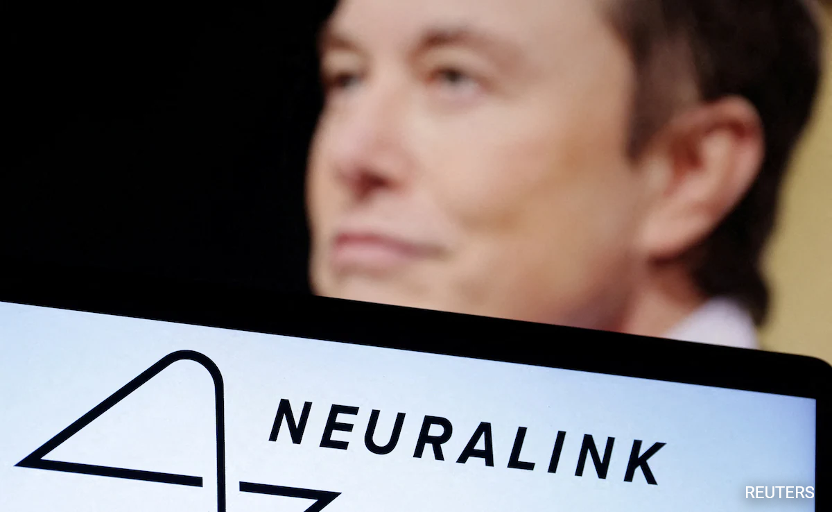 Elon Musk's Neuralink brain chip implant more or less stable in first patient