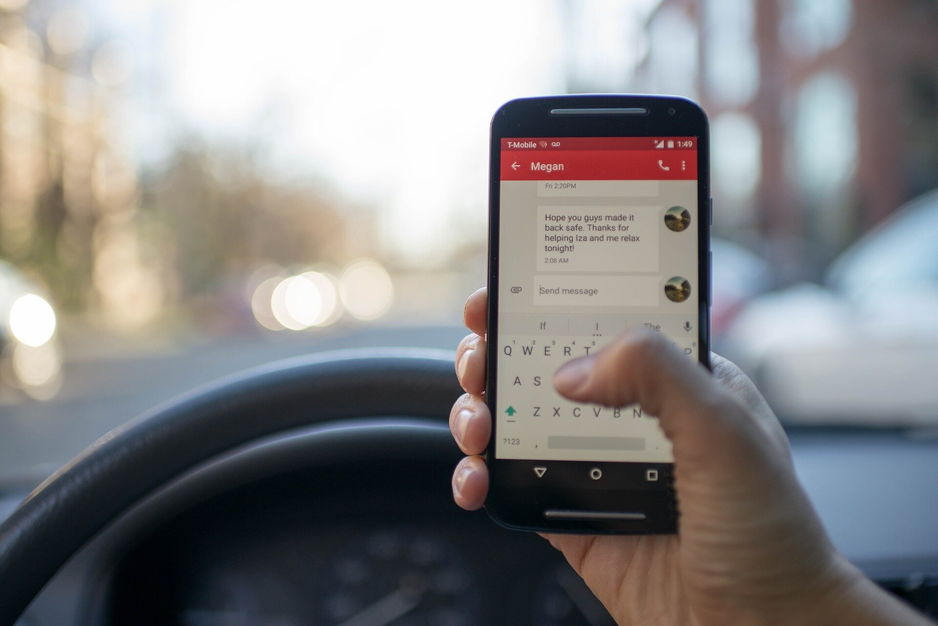 Feedback plus financial incentives reduce phone use while driving, researchers discover
