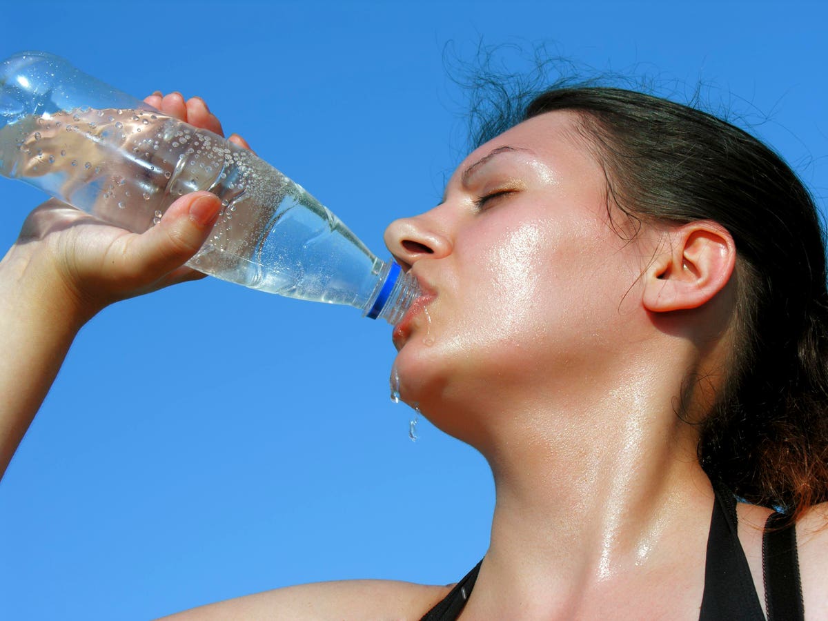 How much water should you drink every day during a heat wave?