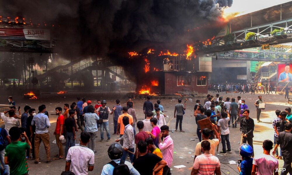 Bangladesh Student Group Suspends Protests For 2 Days Over Staggering Death Count