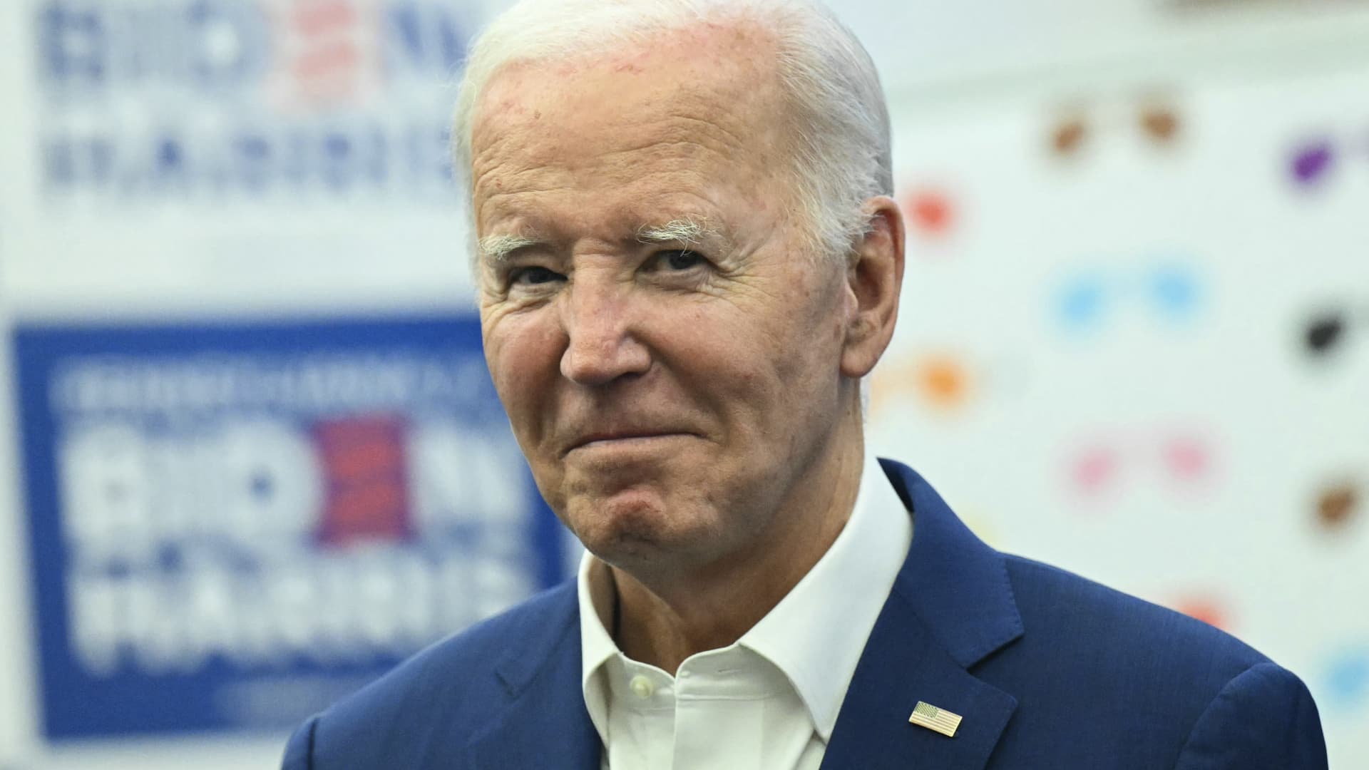 The chance that Biden will withdraw from the presidential election is 40%, Stifel says